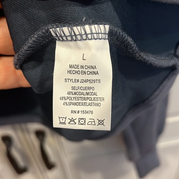 Sincerely Jules Active top - Picture 5 of 6